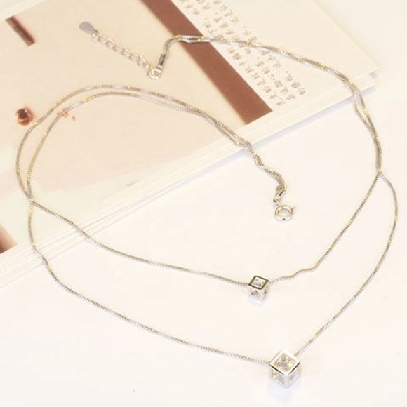 Rhinestone Layer Necklace - Picture 3 of 3